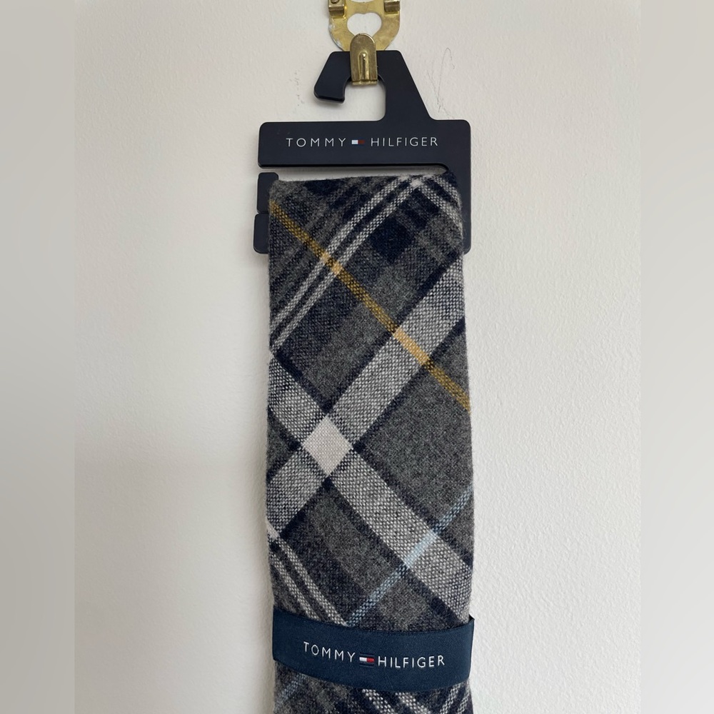 Tommy Hilfiger Wool Tie - Picture 4 of 5